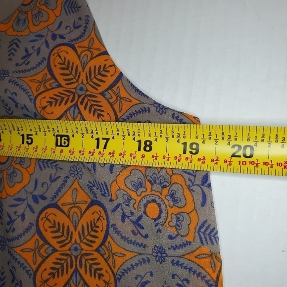 Cabi Arabesque Printed Boho Tank Top, Style 3082, Lined Size Medium - Picture 7 of 8